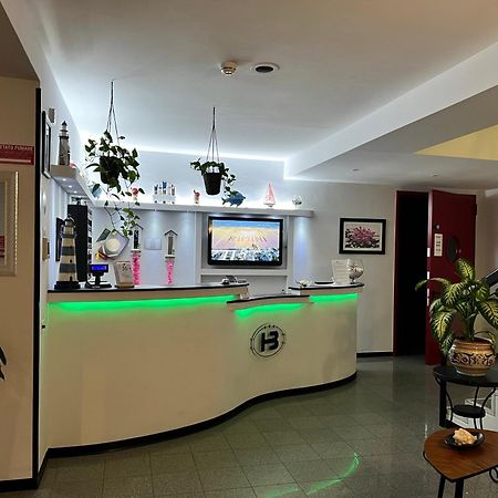 Hotel Betty Rimini Kültér fotó