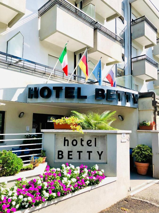 Hotel Betty Rimini Kültér fotó